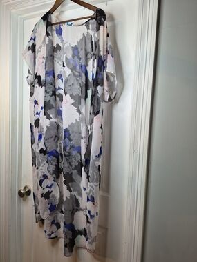 Boutique Plus Sheer Floral Kimono Cover-Up in Soft Pastels 0x 1x